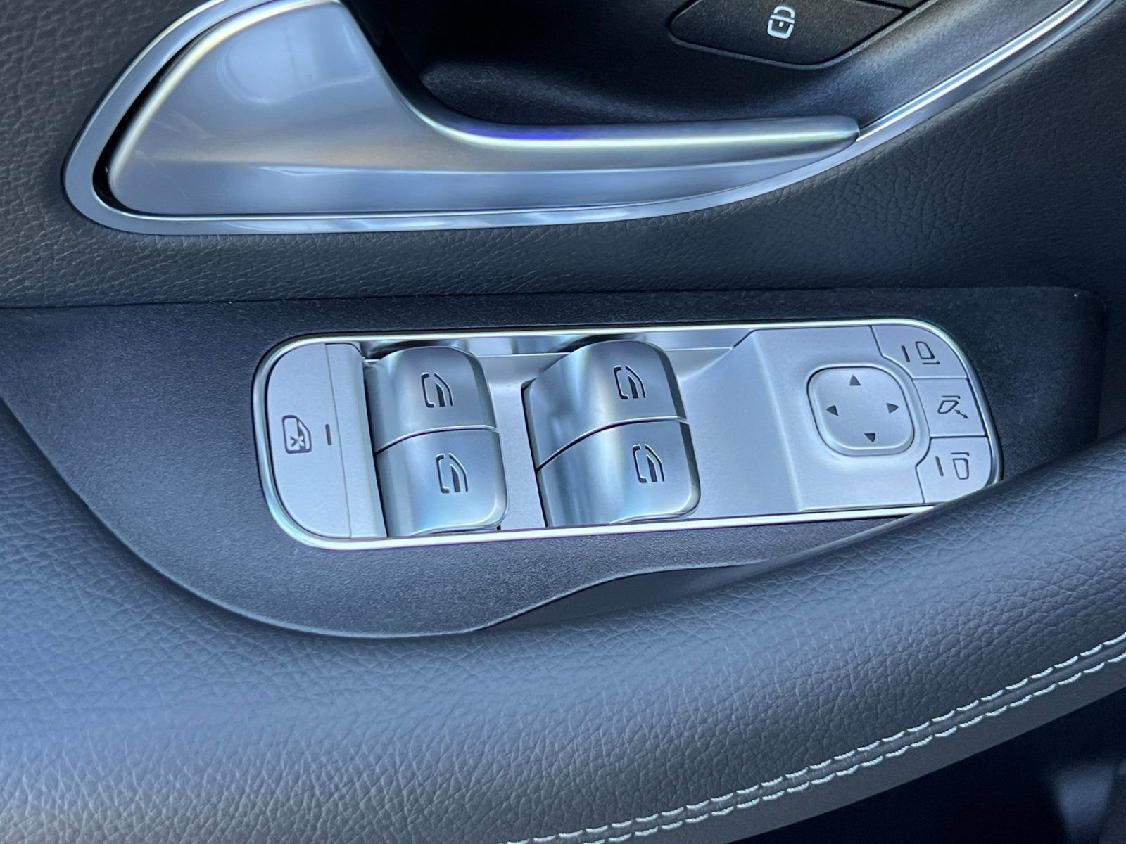 New 2026 MANUFAKTUR Alpine Grey Mercedes-Benz 450 image 15