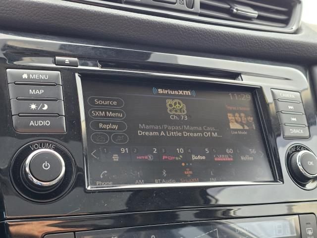 Used 2019  Nissan SL image 28