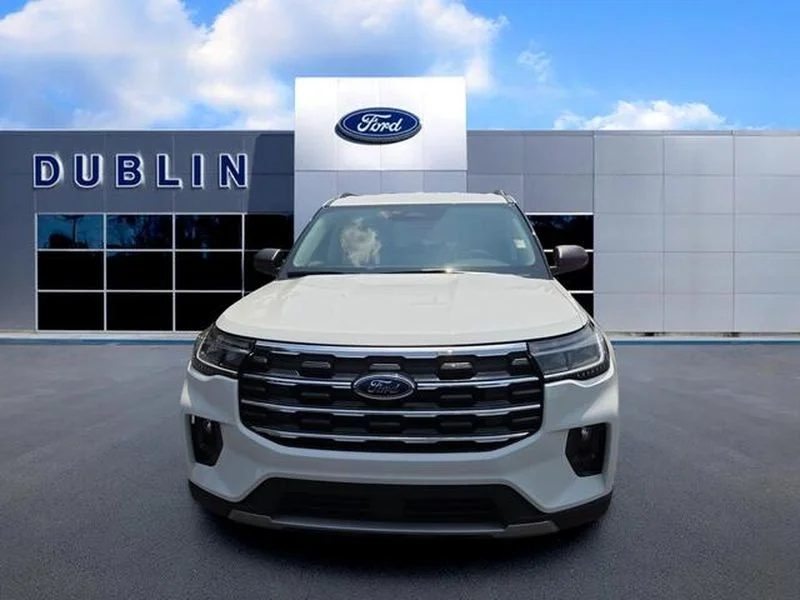 New 2026 Star White Metallic Tri-Coat Ford Active image 2