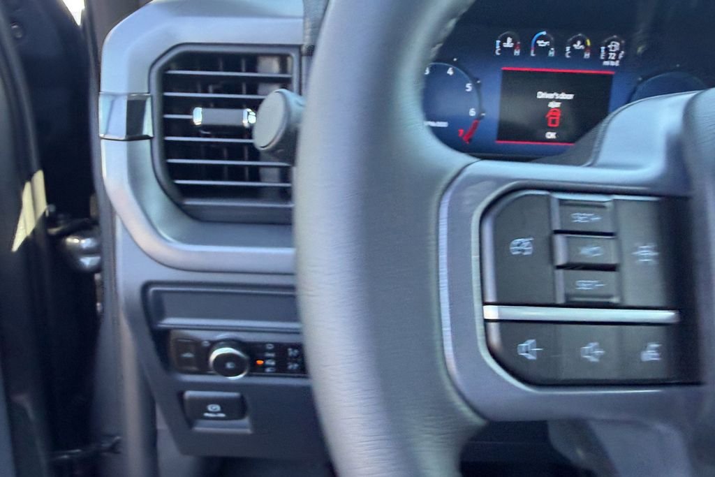New 2026 Carbonized Gray Metallic Ford XLT image 21