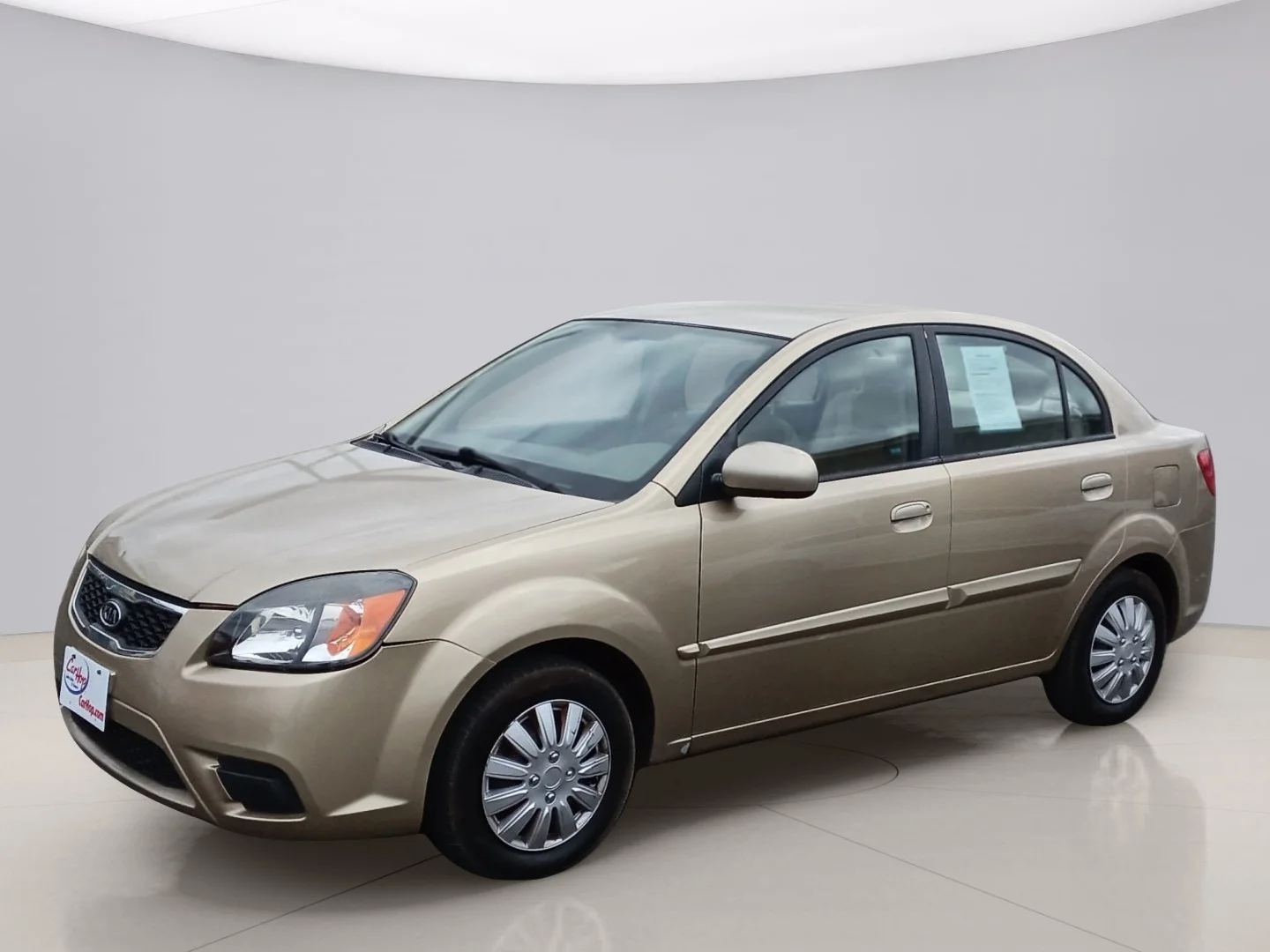 Used 2010 Gold Kia LX image 3