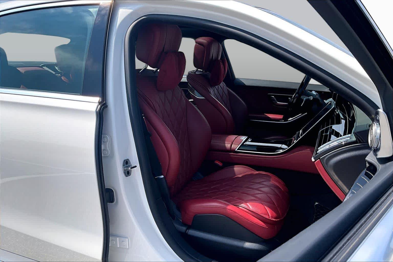 Used 2022 MANUFAKTUR Diamond White Mercedes-Benz S 580 image 9