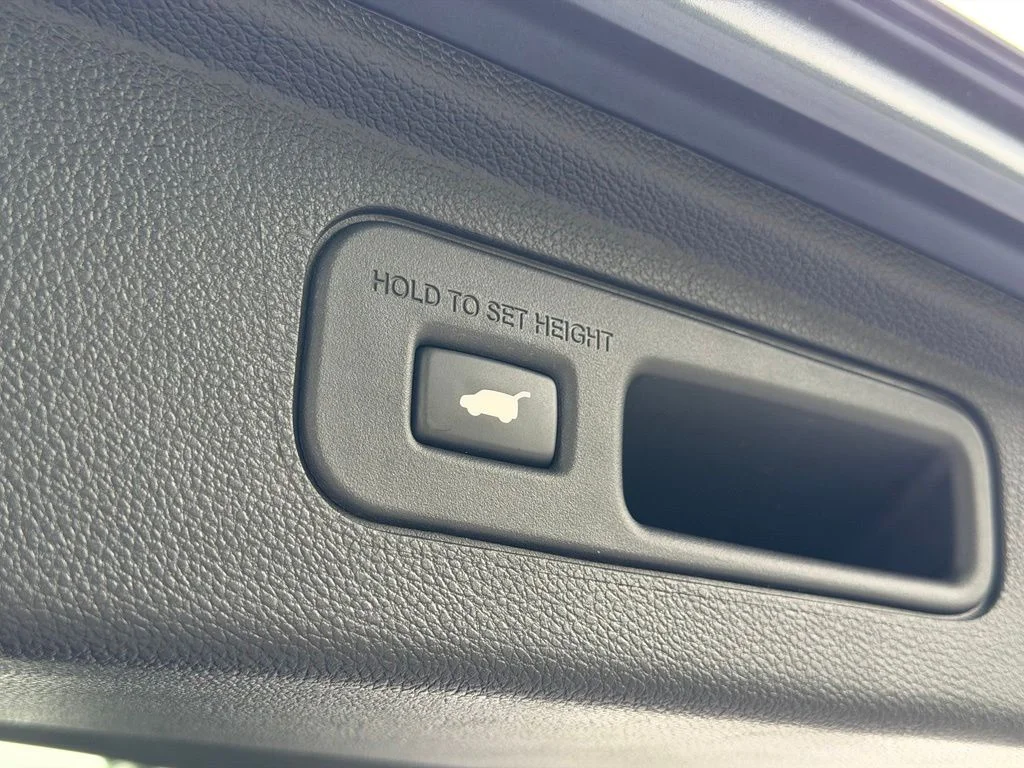 Used 2025  Honda EX-L image 22