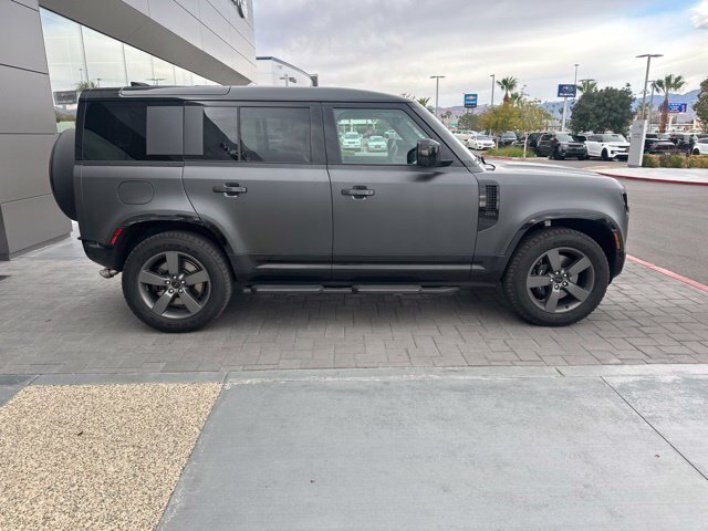 Used 2026 Gray Land Rover V8 image 4
