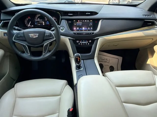 Used 2017 STELLAR BLACK METALLIC Cadillac FWD image 23