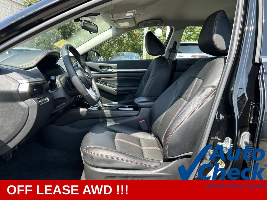 Used 2023 Black Nissan 2.5 SR image 15