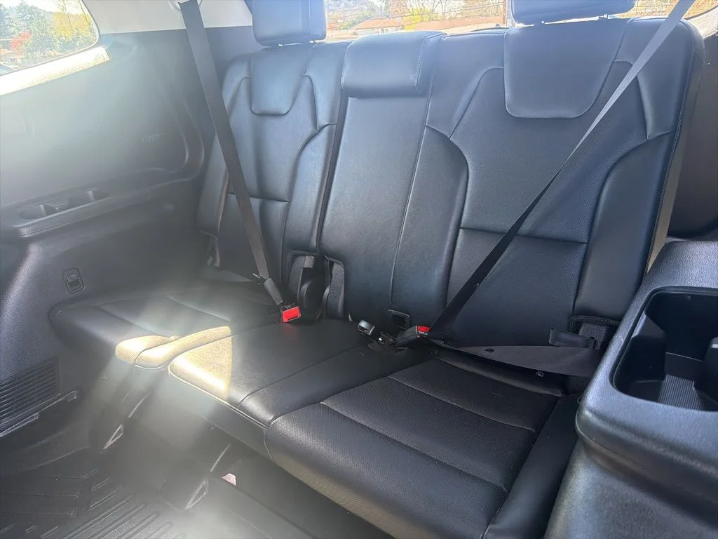 Used 2023 Ebony Black Kia S image 19
