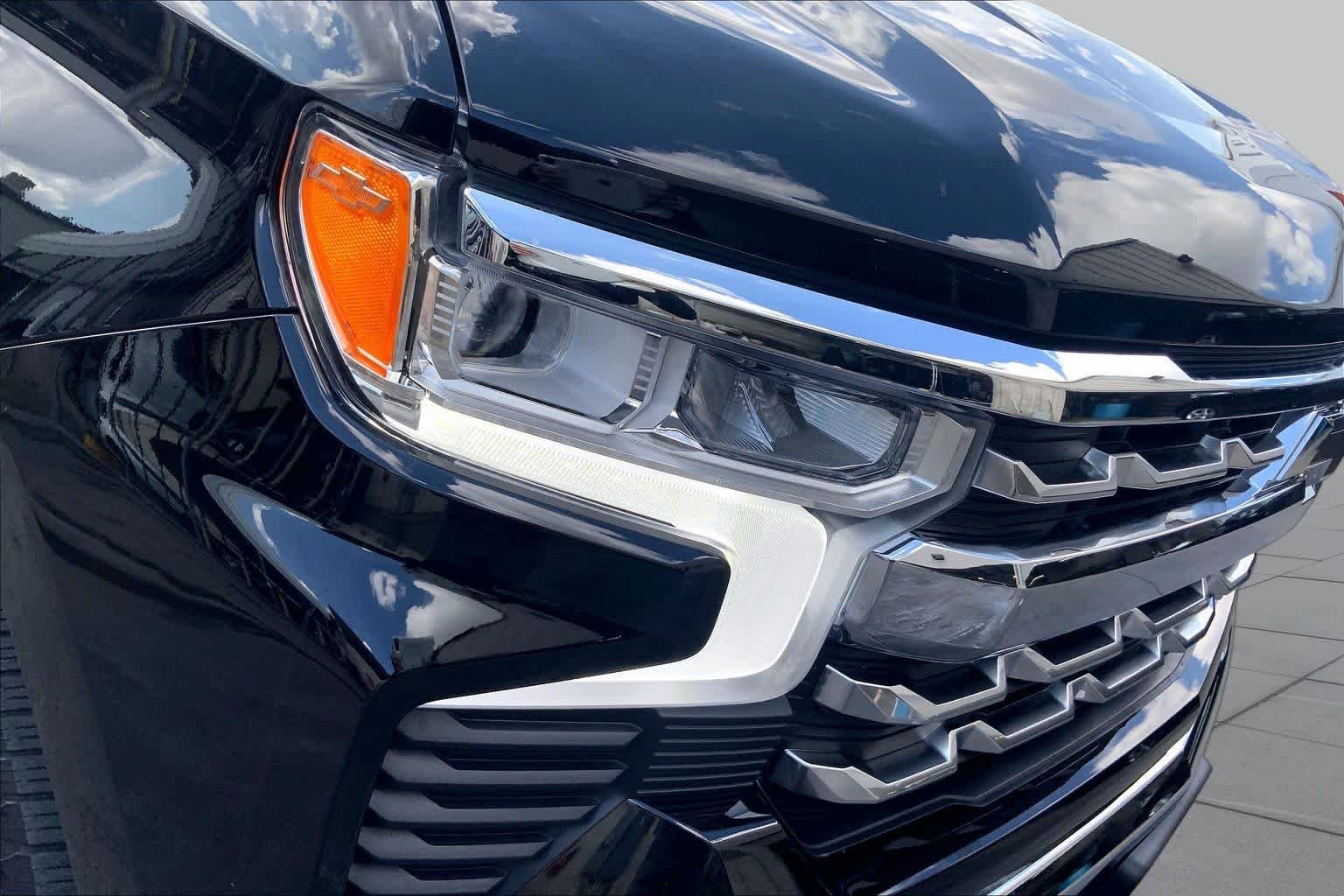 Used 2025 Black Chevrolet LTZ image 27