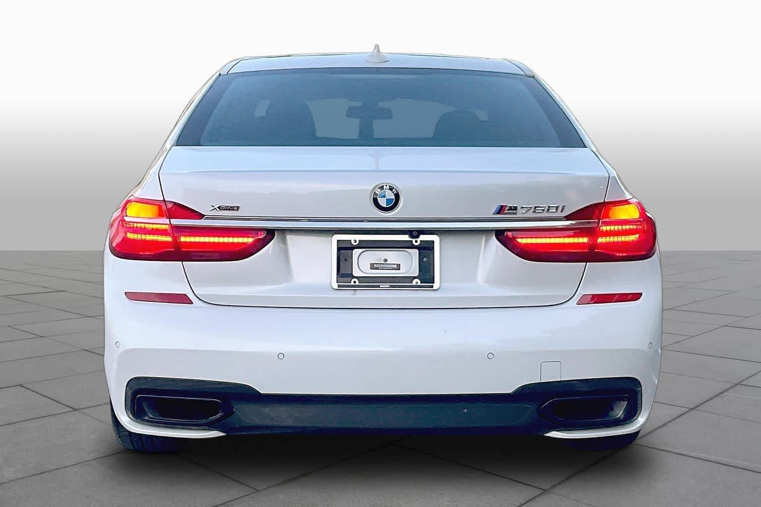Used 2019 Mineral White Metallic BMW 750i xDrive image 4