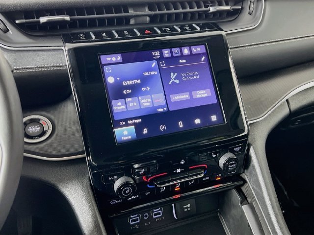 2023 Jeep Grand Cherokee L Laredo - Photo 17