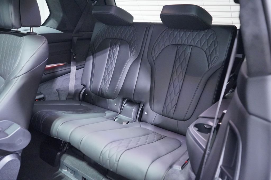 New 2026 Black Sapphire Metallic BMW ALPINA XB7 image 11