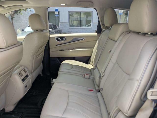 Used 2016 White INFINITI Base image 14