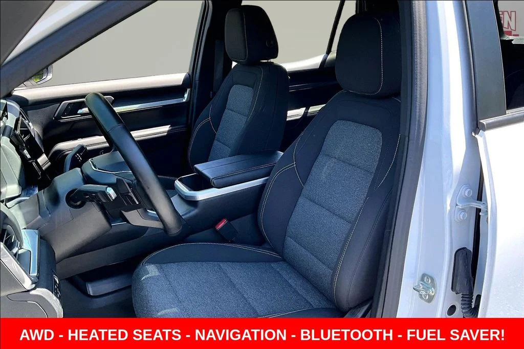 Used 2026 White GMC Elevation image 20