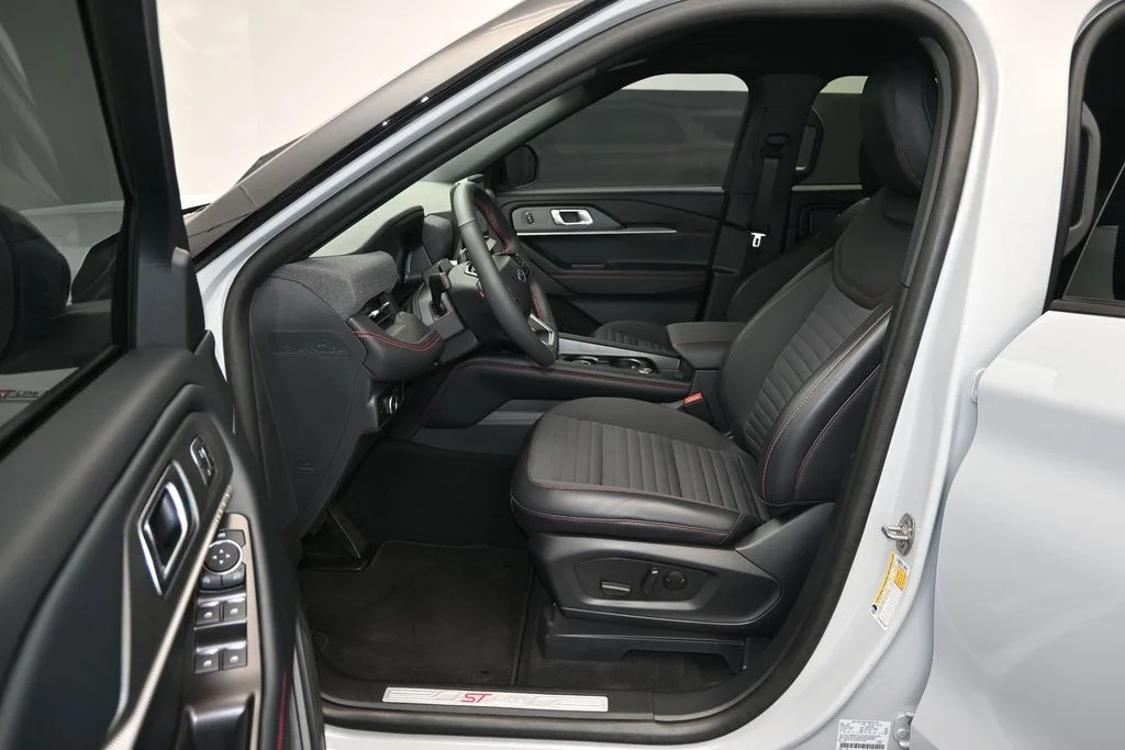 Certified Used 2026 White Metallic Ford ST-Line image 13