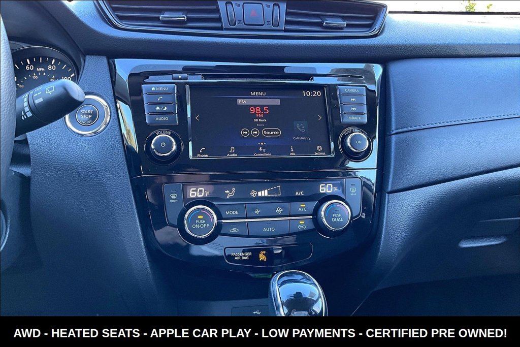 Used 2019 White Nissan SV image 18