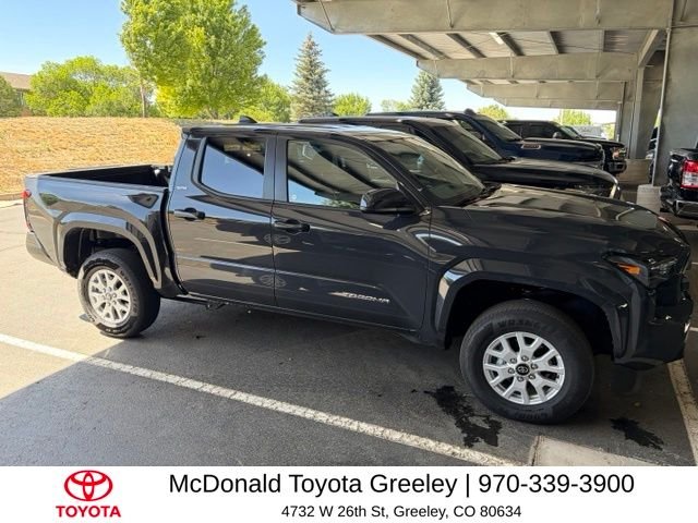 Used 2025  Toyota SR5 image 4