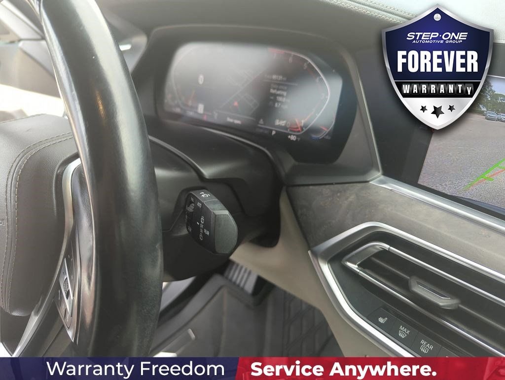 Used 2019 Gray BMW xDrive40i image 25