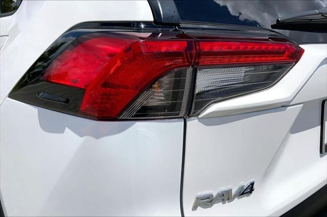 Certified Used 2025 ICE CAP Toyota  image 28