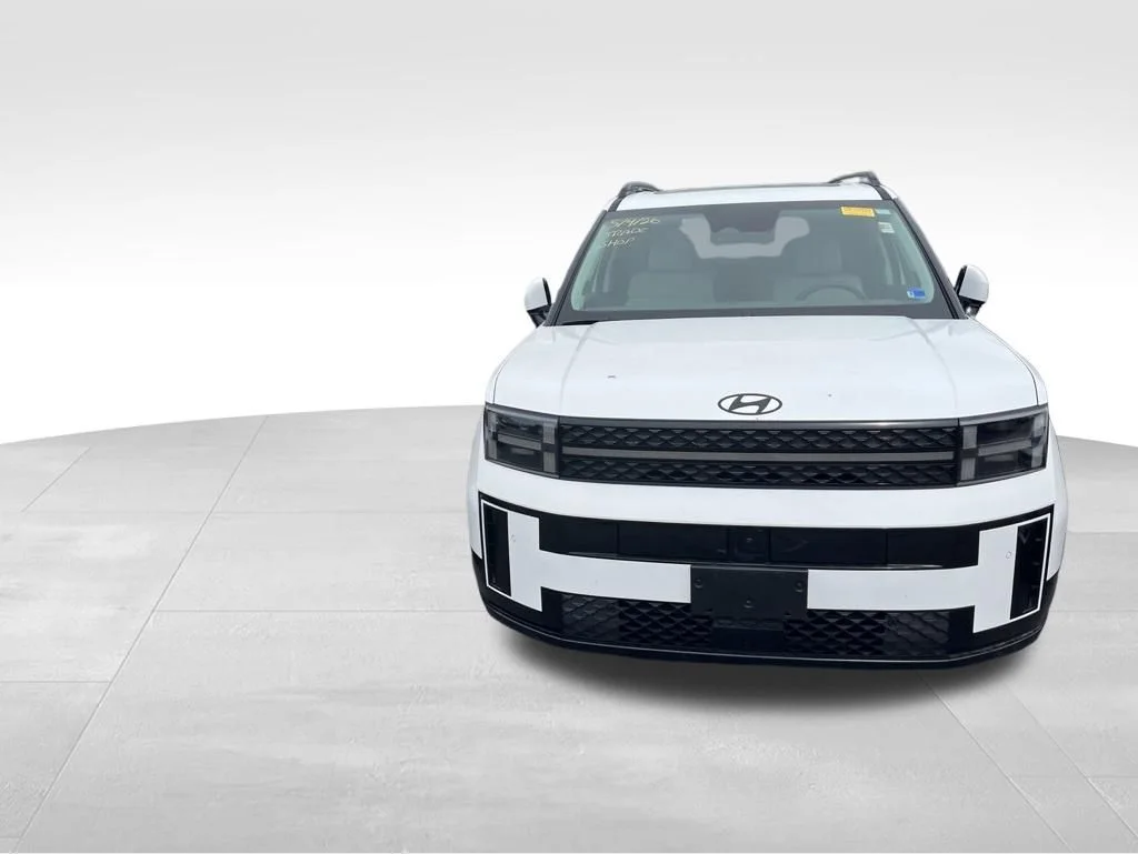 Used 2025 White Hyundai Calligraphy image 5