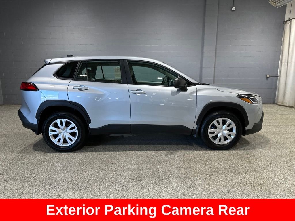 Used 2024 Silver Toyota L image 3