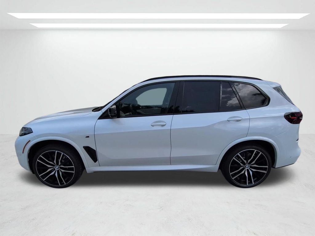 New 2026 White Metallic BMW M60i image 7