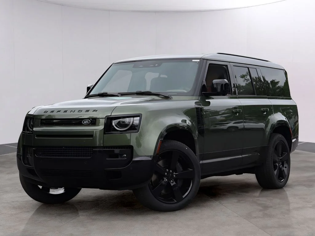 2026 Land Rover Defender 130 X-Dynamic SE P400's photo
