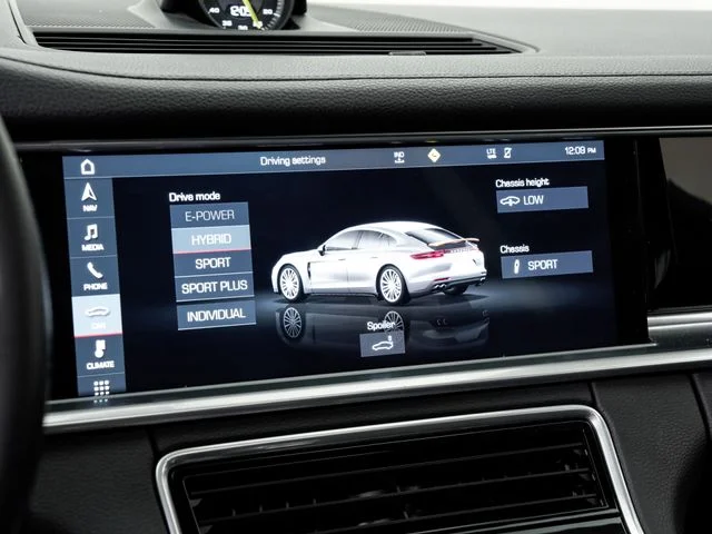 Used 2019  Porsche 4 image 19