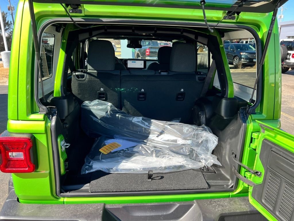 2025 Jeep Wrangler 4-Door Sport S - Photo 10