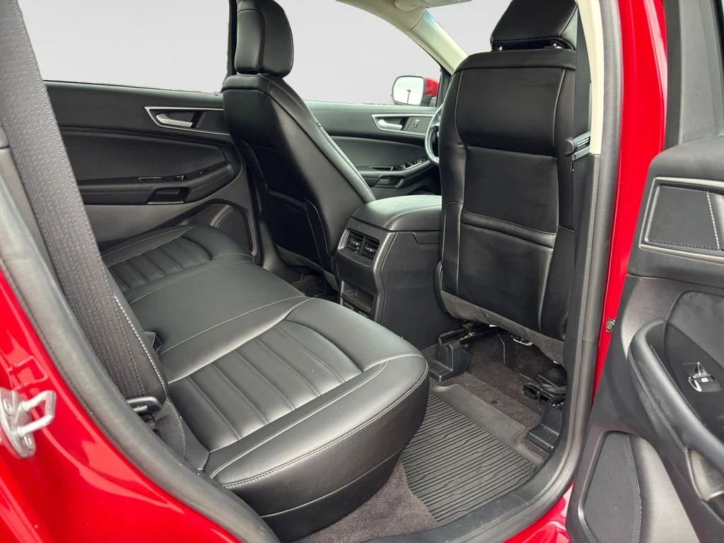 Used 2020 Red Ford SEL image 44