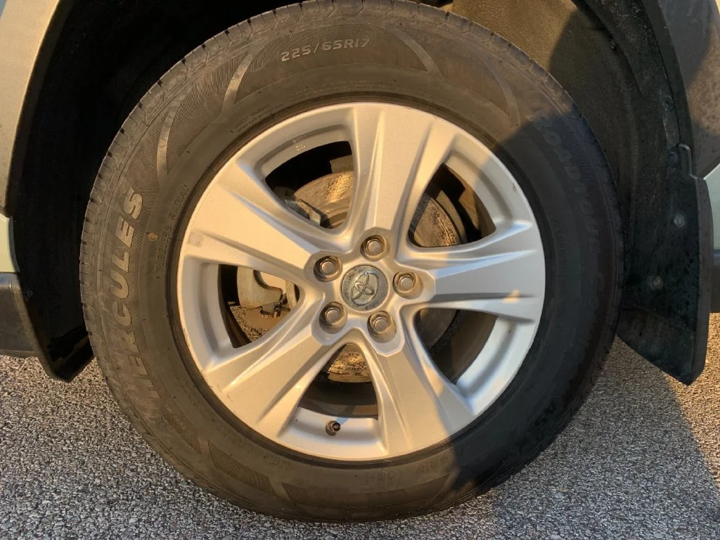 Used 2021  Toyota XLE image 23