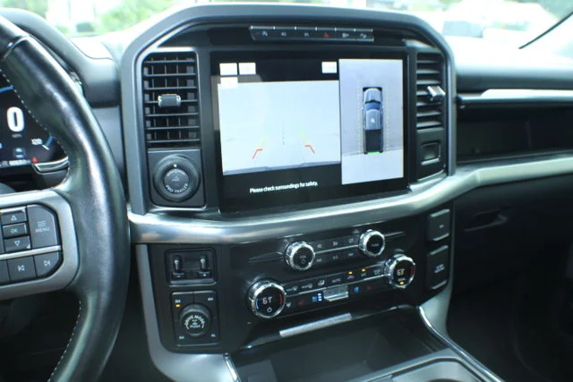 Used 2021  Ford  image 11