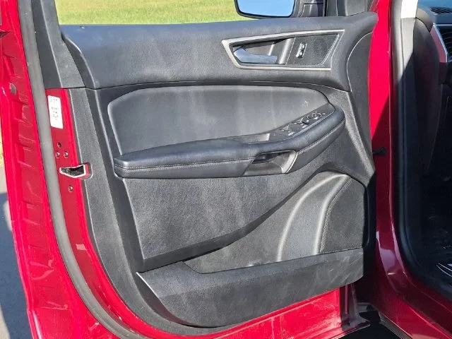 Used 2024 Red Ford SEL image 19