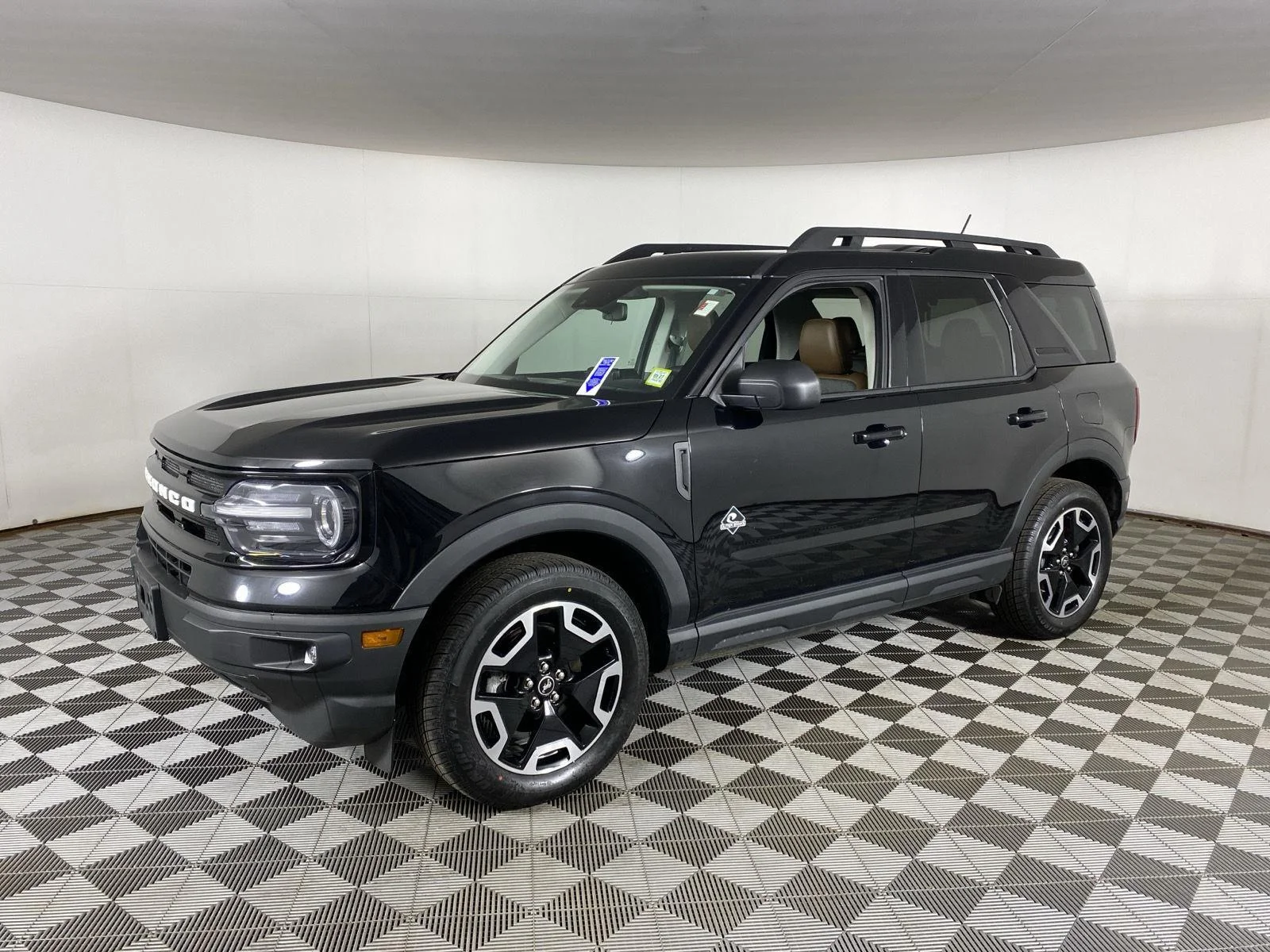 Used 2023 Shadow Black Ford Outer Banks image 6