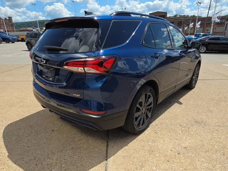 Used 2022 Blue Chevrolet RS image 7