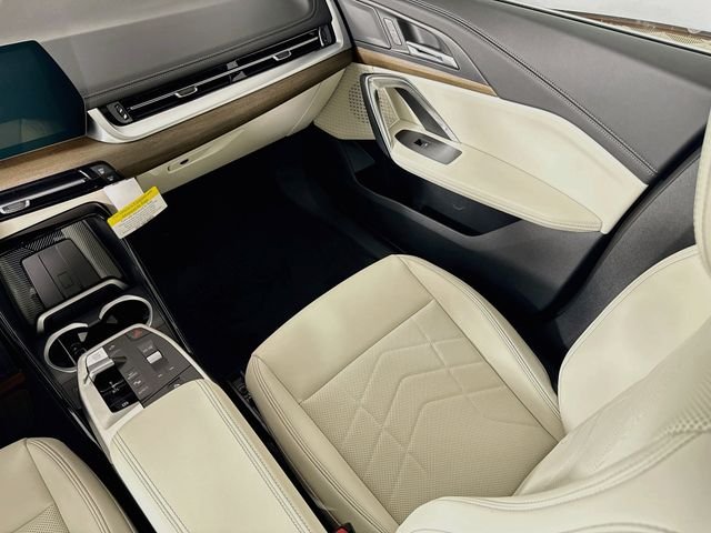 New 2026 Green Metallic BMW xDrive28i image 24