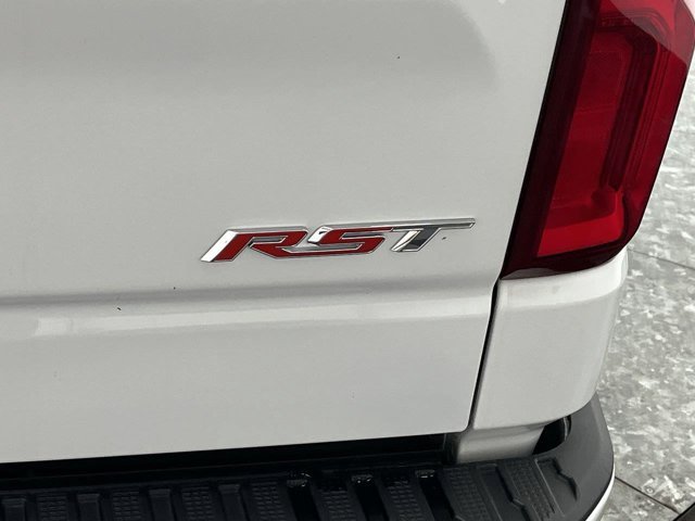 Used 2024 Summit White Chevrolet RST image 37