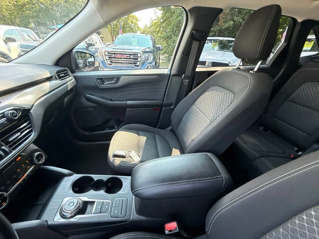 Used 2024 Gray Ford Active image 16