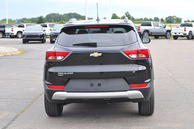 Used 2024 Mosaic Black Metallic Chevrolet LT image 4