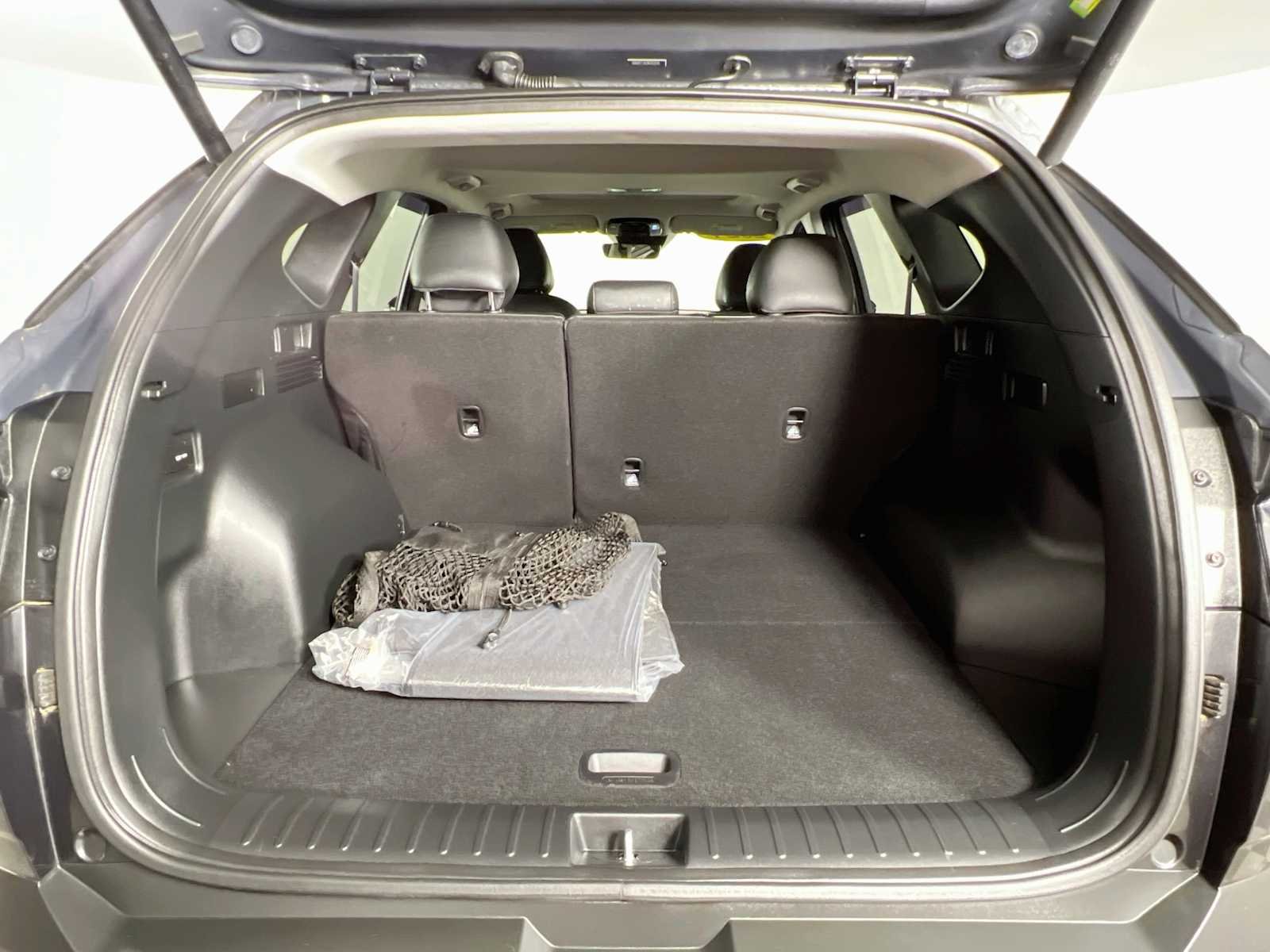 Used 2024 Dark Gray Metallic Hyundai SEL image 28