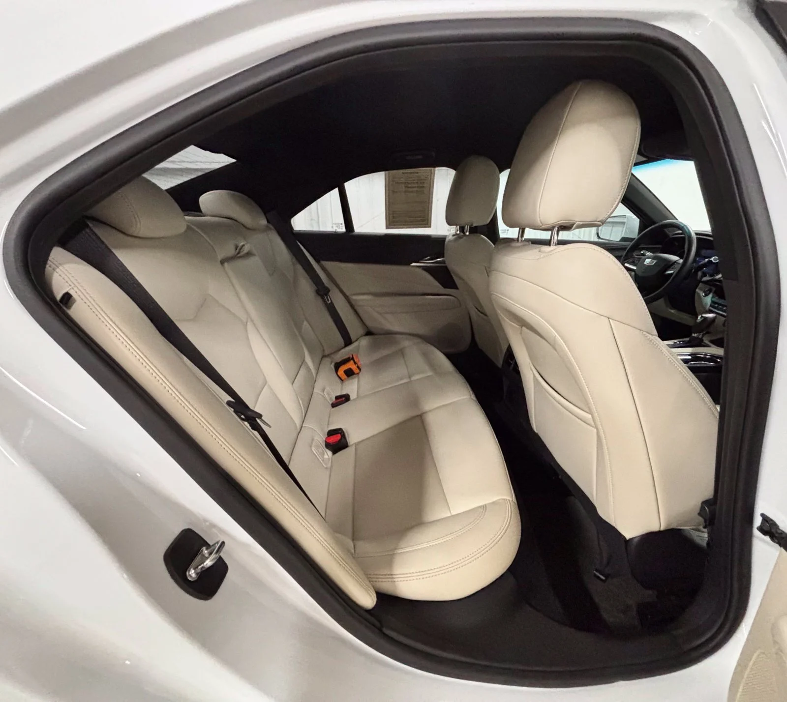 Used 2024 White Cadillac Luxury image 20