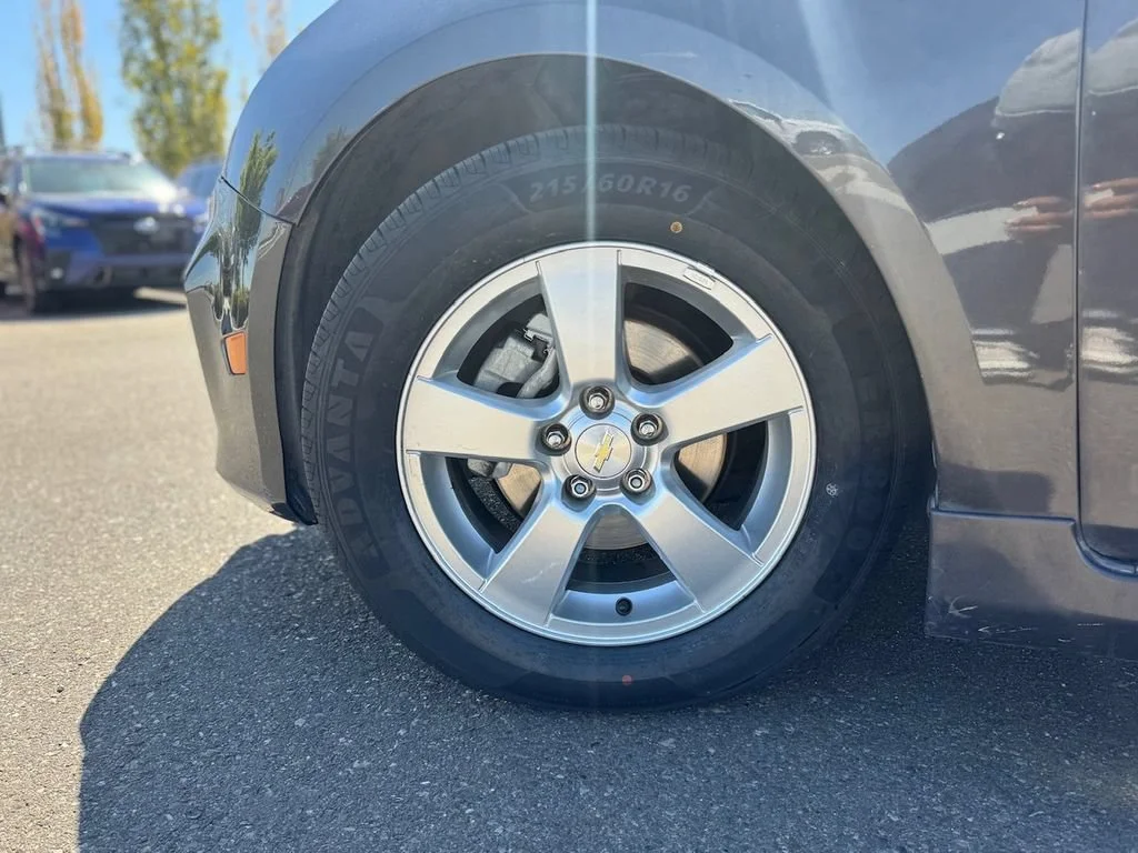 Used 2015 Tungsten Metallic Chevrolet LT image 55