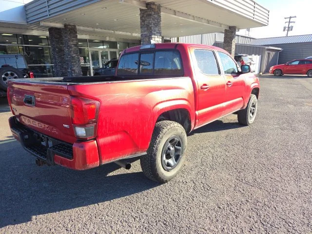 Used 2019 Red Toyota SR image 3