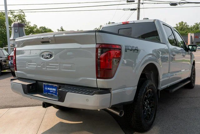 New 2026 Avalanche Ford XLT image 5