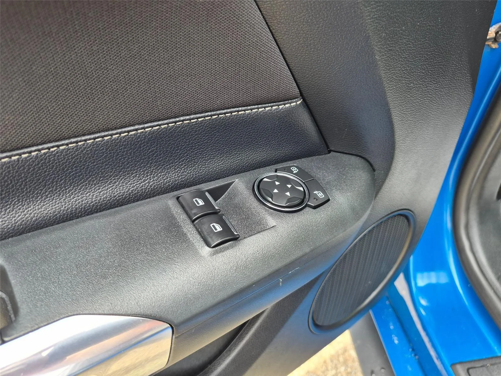 Used 2020  Ford GT image 13