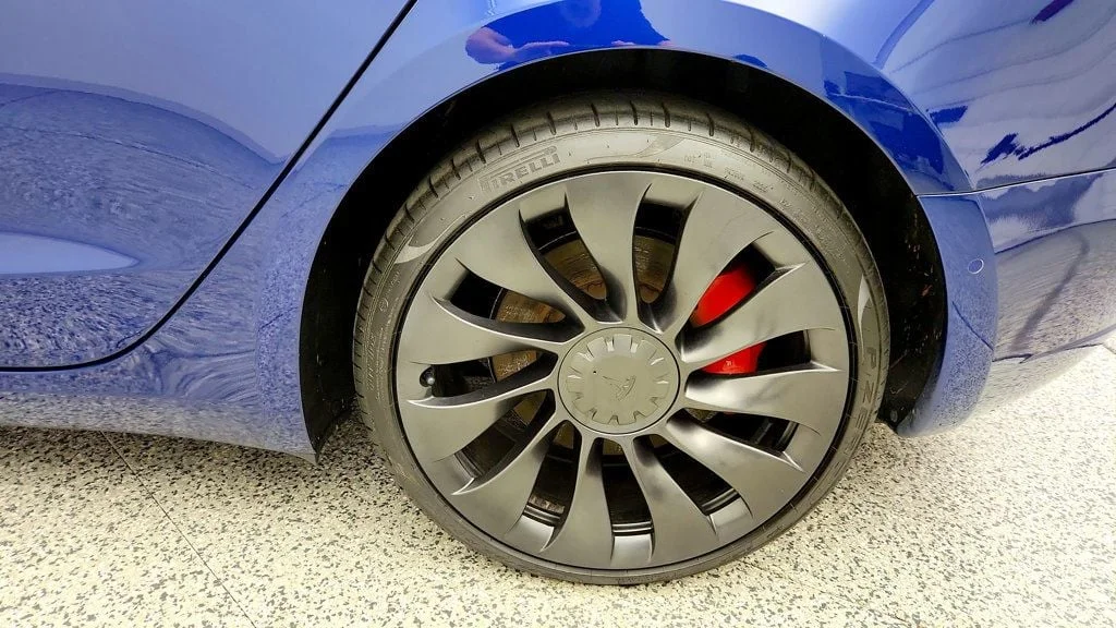 Used 2022 Deep Blue Metallic Tesla Performance AWD image 9