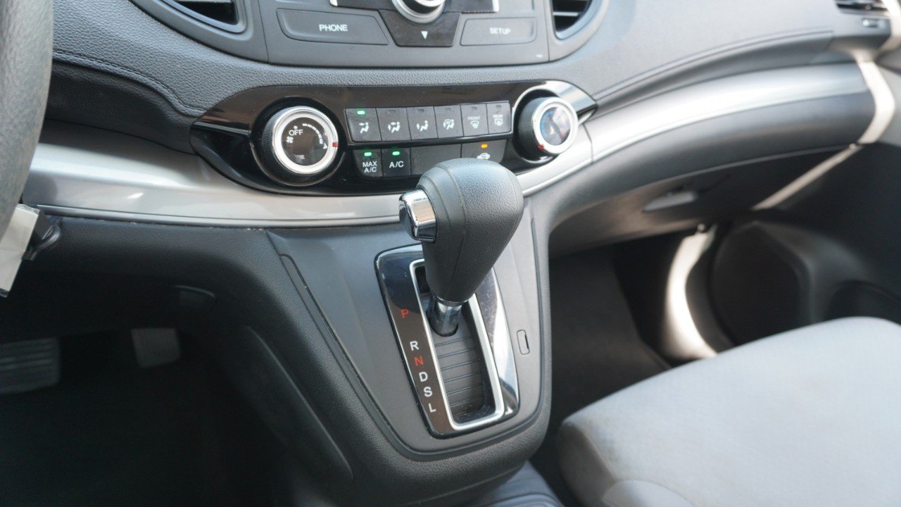 Used 2015 Red Honda LX image 17