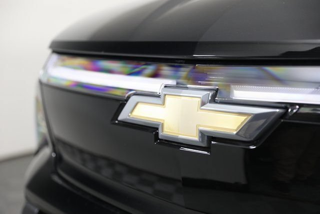 New 2026 Black Chevrolet LT - Max Range image 24