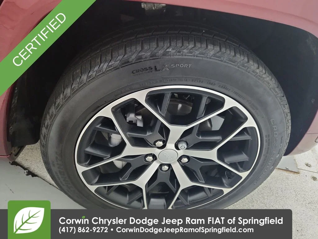 Certified Used 2025 Red Jeep Summit Reserve image 33