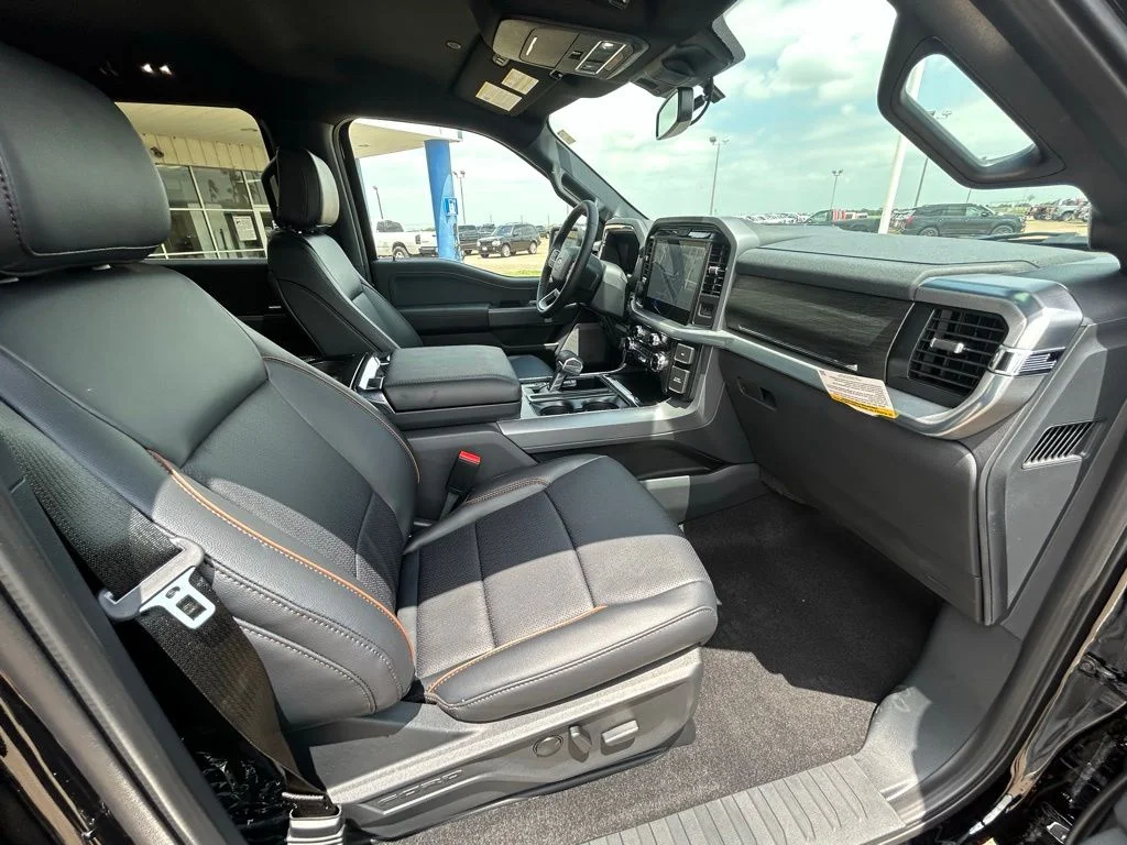New 2026 Agate Black Metallic Ford Lariat® image 23