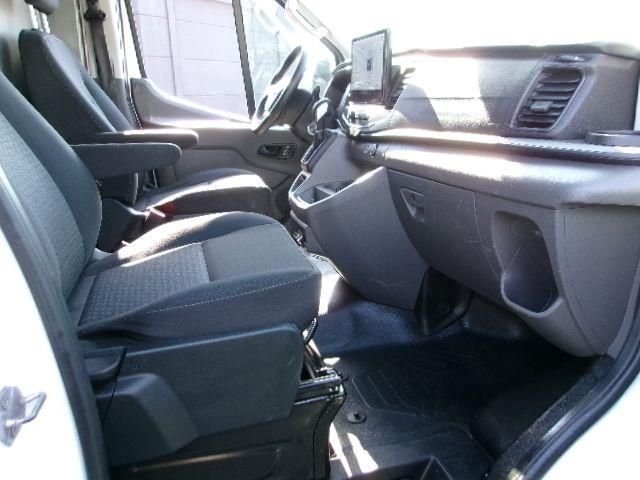 Used 2023 Oxford White Ford Base image 4